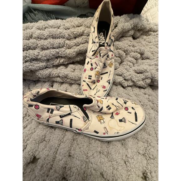 Vans Shoes - Vans Asher makeup print cream slip ons size 9